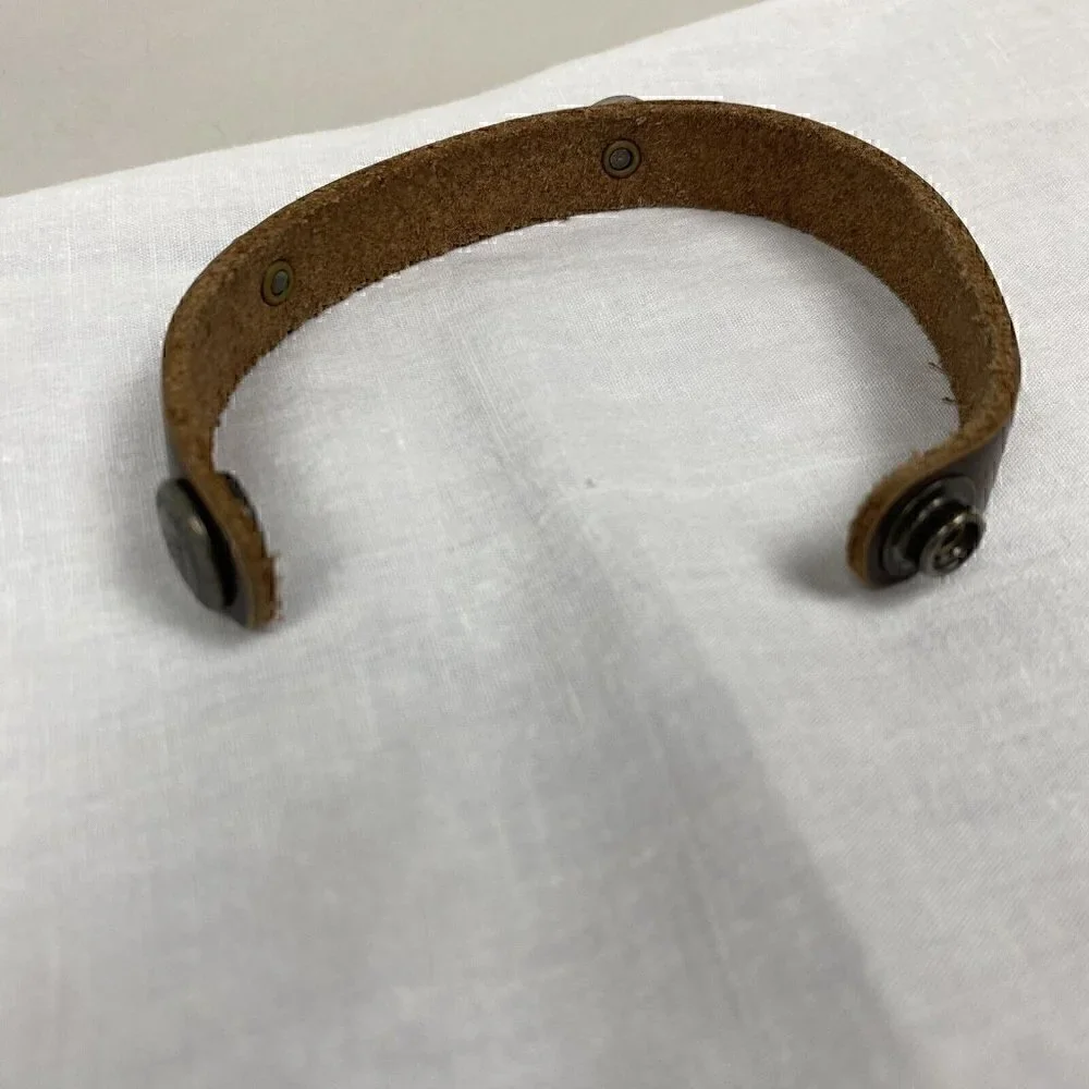 Disney Bracelet Leather Treaty Brown Brianna Leather Snap Music Note Cuff Size M